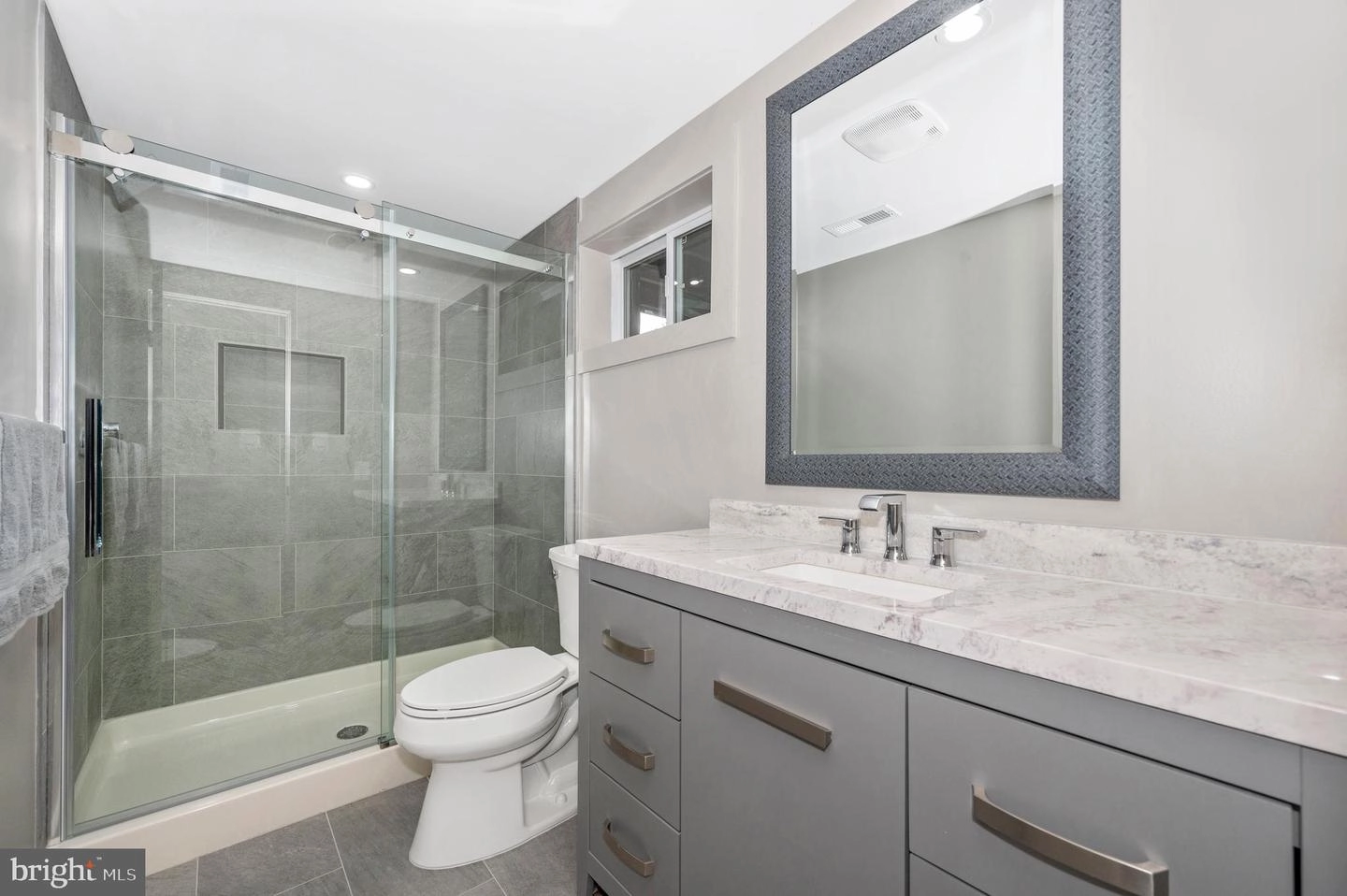 Bath - 10104 Renfrew Rd, Silver Spring, MD 20901 photo 5 of 5