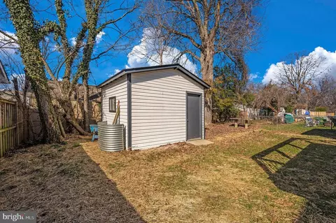 Exterior - 10104 Renfrew Rd, Silver Spring, MD 20901 photo 4 of 9