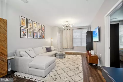 Living - 1201 E West Hwy #125, Silver Spring, MD 20910 photo 2 of 6