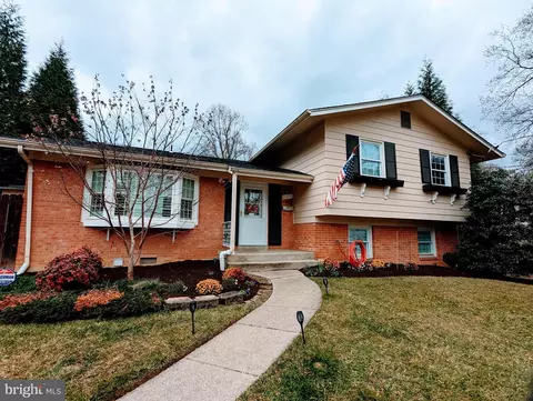 13413 Dowlais Dr, Rockville, MD 20853