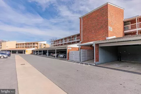 15111 Glade Dr #12-2F, Silver Spring, MD 20906