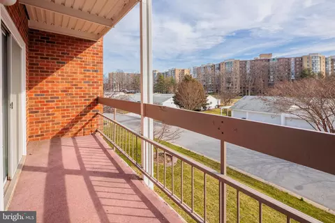 Exterior - 15111 Glade Dr #12-2F, Silver Spring, MD 20906 photo 3 of 4