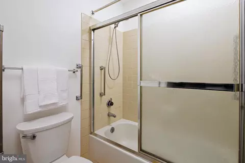 Bath - 15111 Glade Dr #12-2F, Silver Spring, MD 20906 photo 4 of 5