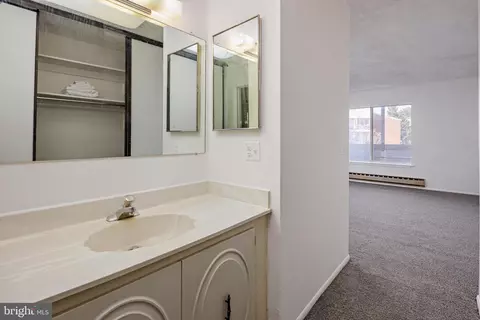 Bath - 15111 Glade Dr #12-2F, Silver Spring, MD 20906 photo 5 of 5