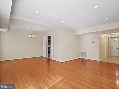 Other - 10735 Bucknell #17, Silver Spring, MD 20902 photo 2 of 14