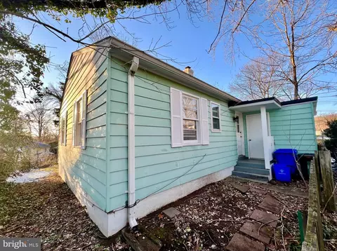 Exterior - 12104 Berry St, Silver Spring, MD 20902 photo 4 of 11