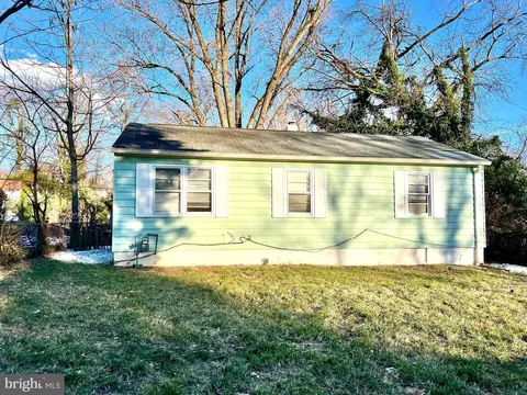 Exterior - 12104 Berry St, Silver Spring, MD 20902 photo 7 of 11