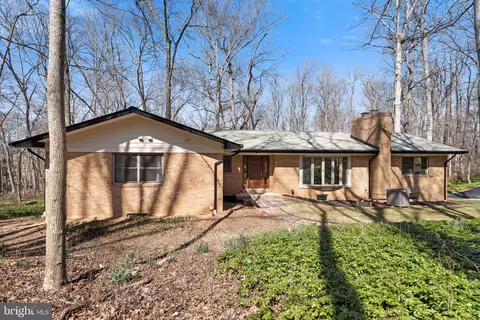 18012 Highfield Rd, Ashton, MD 20861