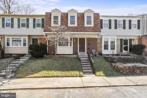 3 Shuttle Ct, Gaithersburg, MD 20878