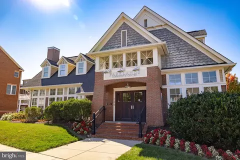 Exterior - 433 Hydrangea Pl, Gaithersburg, MD 20878 photo 8 of 11
