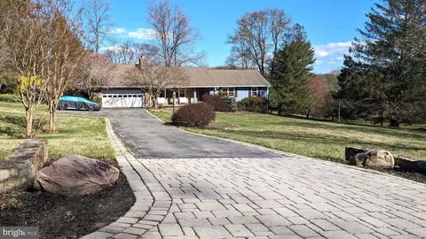 13217 Ridge Dr, Rockville, MD 20850
