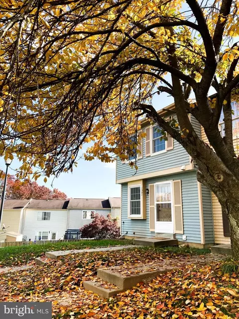 Exterior - 1291 Elm Grove Cir, Silver Spring, MD 20905 photo 2 of 12