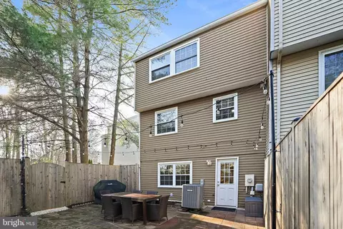 Exterior - 1301 Twig Ter, Silver Spring, MD 20905 photo 5 of 6
