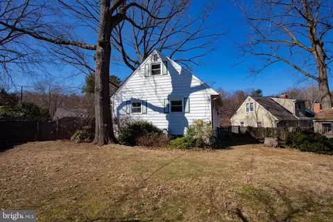 Exterior - 10501 Tenbrook Dr, Silver Spring, MD 20901 photo 7 of 13