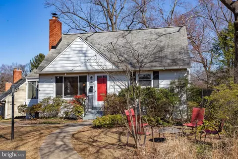 Exterior - 10501 Tenbrook Dr, Silver Spring, MD 20901 photo 3 of 13