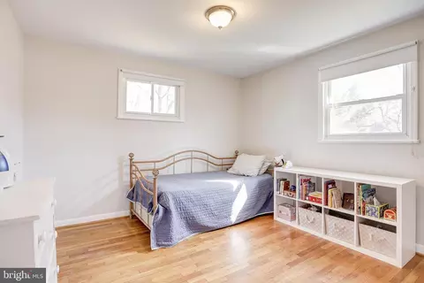 Bedroom - 10501 Tenbrook Dr, Silver Spring, MD 20901 photo 4 of 8