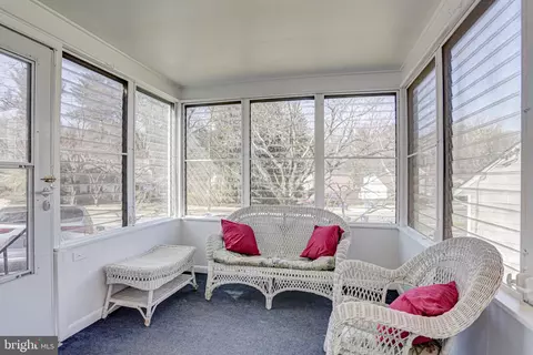 Exterior - 10501 Tenbrook Dr, Silver Spring, MD 20901 photo 2 of 13