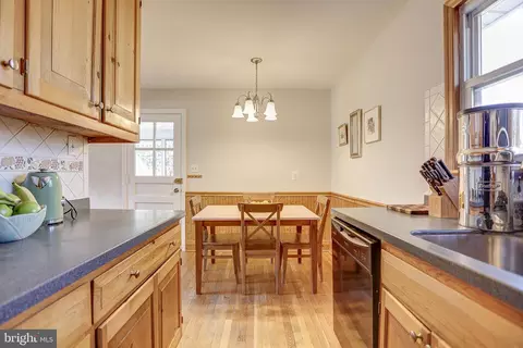 Dining - 10501 Tenbrook Dr, Silver Spring, MD 20901 photo 2 of 2