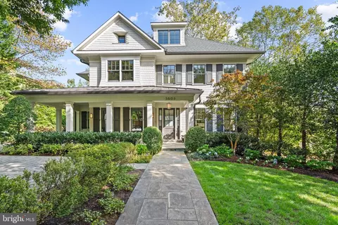 5603 Surrey St, Chevy Chase, MD 20815