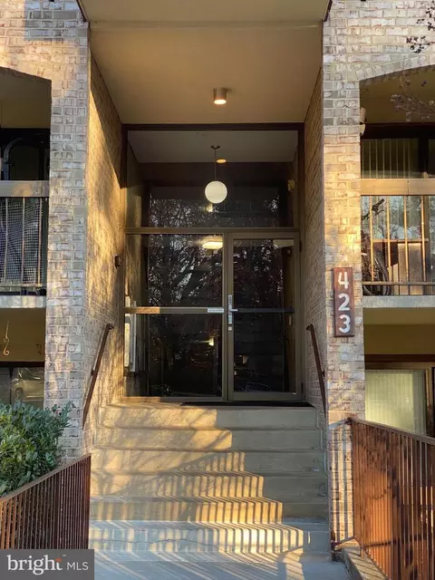 423 Christopher Ave #25, Gaithersburg, MD 20879