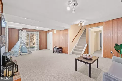 Living - 13201 Collingwood Ter, Silver Spring, MD 20904 photo 6 of 9