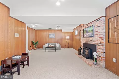 Living - 13201 Collingwood Ter, Silver Spring, MD 20904 photo 8 of 9