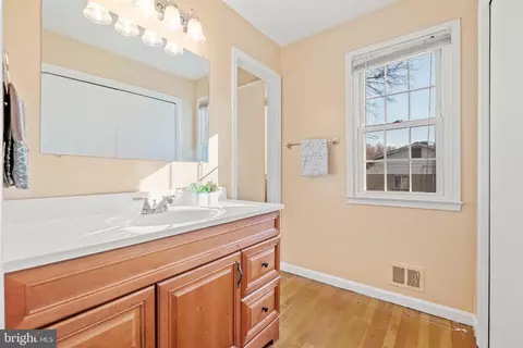 Bath - 13201 Collingwood Ter, Silver Spring, MD 20904 photo 2 of 6