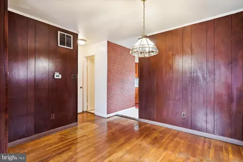 Entry Way - 11902 Dalewood Dr, Silver Spring, MD 20902 photo 4 of 6
