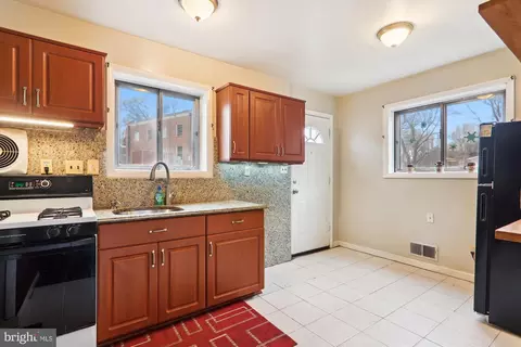 Kitchen - 11902 Dalewood Dr, Silver Spring, MD 20902 photo 1 of 3
