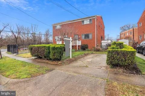 Exterior - 11902 Dalewood Dr, Silver Spring, MD 20902 photo 2 of 13