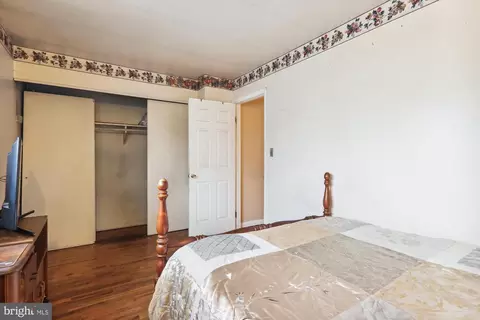 Bedroom - 11902 Dalewood Dr, Silver Spring, MD 20902 photo 3 of 5