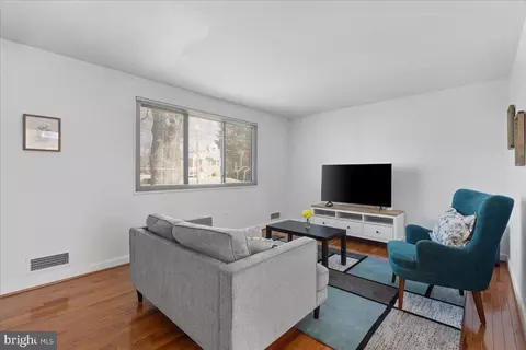Living - 3712 Kayson St, Silver Spring, MD 20906 photo 3 of 5