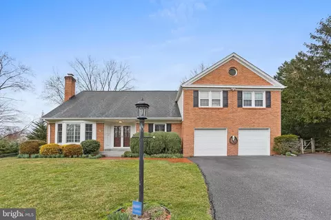 5 Over Ridge Ct, Potomac, MD 20854
