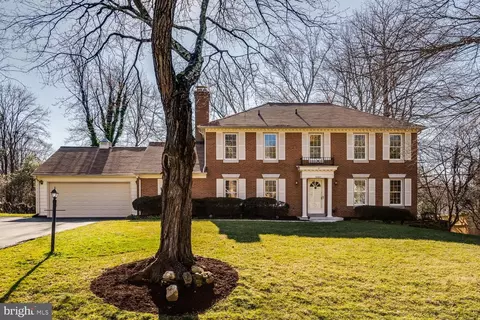 15227 Red Clover Dr, Rockville, MD 20853