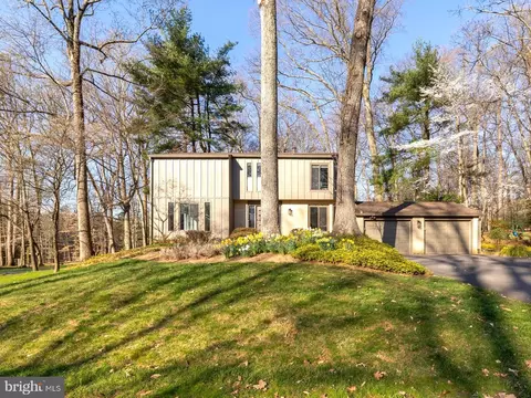 10400 Great Arbor Dr, Potomac, MD 20854