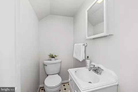 Bath - 10612 Ordway Dr, Silver Spring, MD 20901 photo 2 of 3