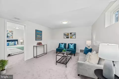 Living - 10612 Ordway Dr, Silver Spring, MD 20901 photo 10 of 10
