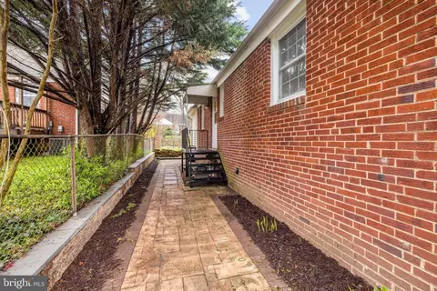 Exterior - 10612 Ordway Dr, Silver Spring, MD 20901 photo 5 of 8