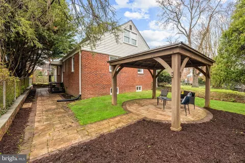Exterior - 10612 Ordway Dr, Silver Spring, MD 20901 photo 2 of 8