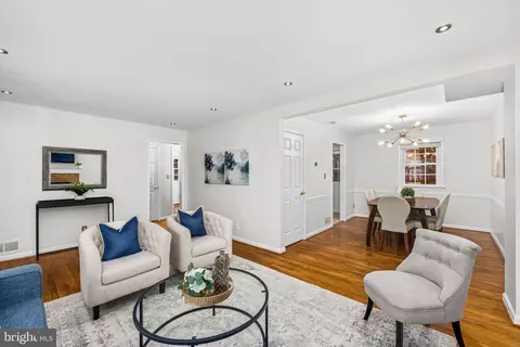 Living - 10612 Ordway Dr, Silver Spring, MD 20901 photo 4 of 10