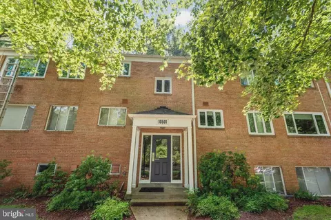 10501 Montrose Ave #203, Bethesda, MD 20814