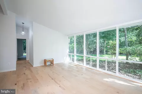 Entry Way - 11516 Highview Ave, Silver Spring, MD 20902 photo 1 of 4