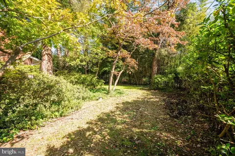 Exterior - 11516 Highview Ave, Silver Spring, MD 20902 photo 8 of 9
