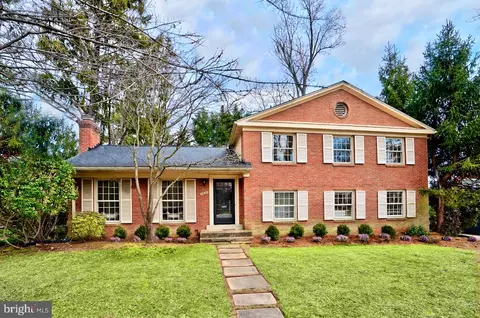 11837 Farmland Dr, North Bethesda, MD 20852