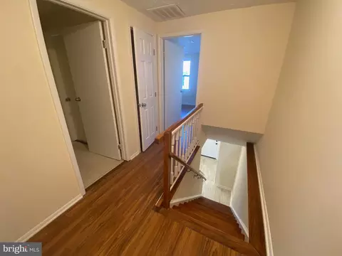 Entry Way - 24 Avonshire Ct, Silver Spring, MD 20904 photo 2 of 3