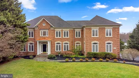 10417 Grey Fox Rd, Potomac, MD 20854