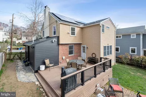 Exterior - 8708 Maywood Ave, Silver Spring, MD 20910 photo 4 of 7