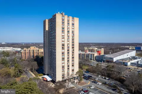 9701 Fields Rd #506, Gaithersburg, MD 20878