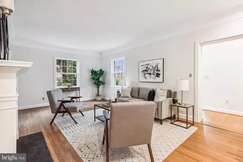 Dining - 109 Williamsburg Dr, Silver Spring, MD 20901 photo 1 of 3