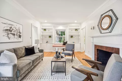 Living - 109 Williamsburg Dr, Silver Spring, MD 20901 photo 1 of 3